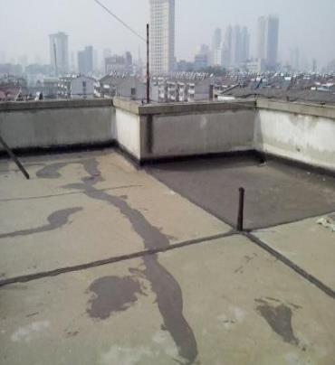 额尔古纳漏水维修 楼顶漏水是什么原因，楼顶漏水维修方法是什么?